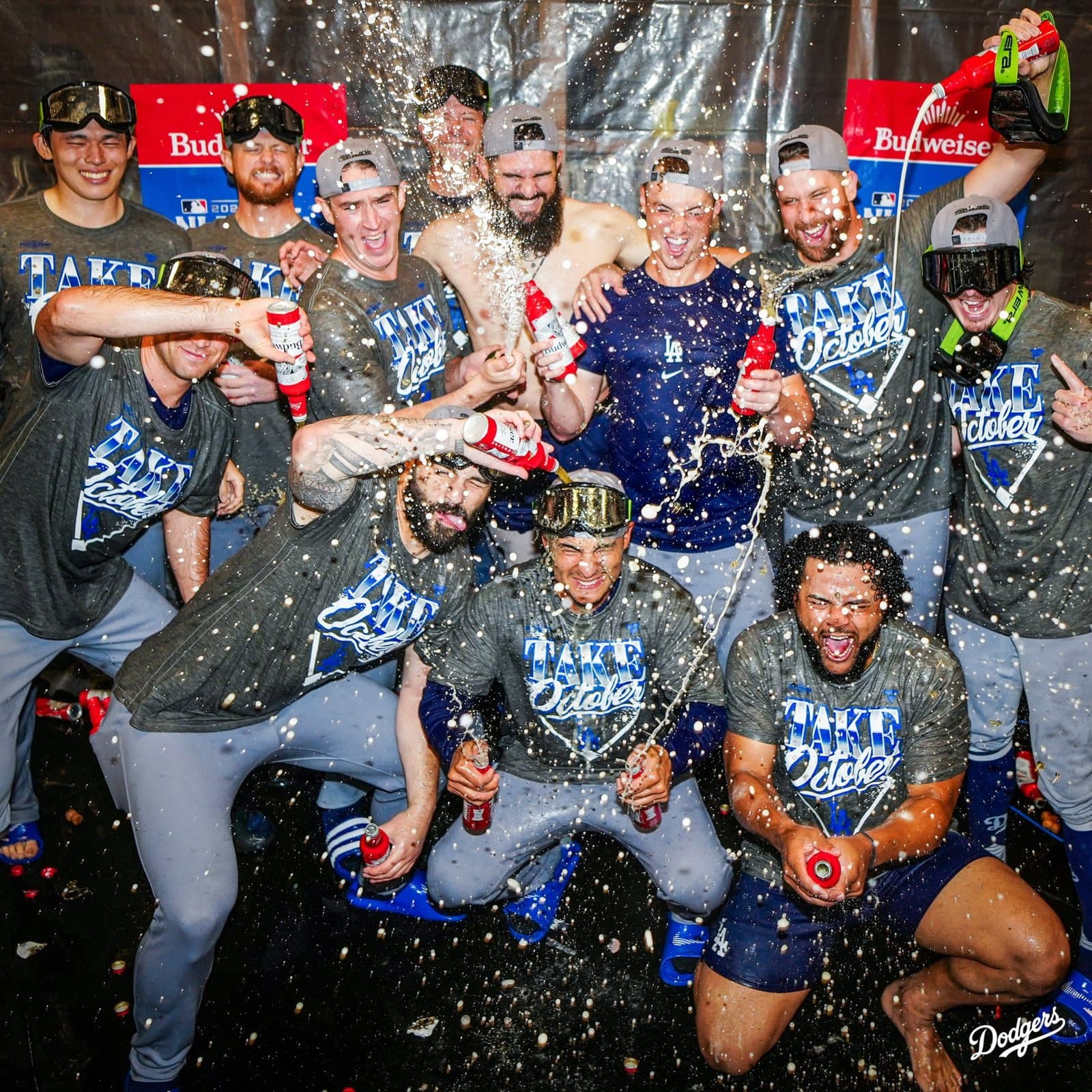 La fiesta sigue en el clubhouse de los Dodgers en Atlanta. Foto: Los Angeles Dodgers.